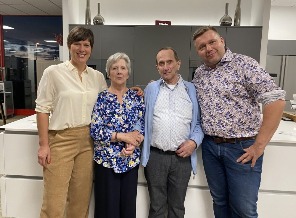 Gruppenfoto zur Goldhochzeit September 2022