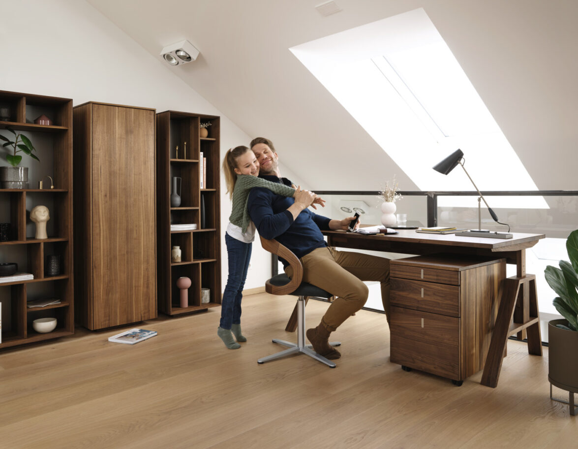 Homeoffice mit dem Atelier-Schreibtisch von TEAM 7